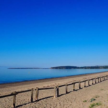 Beach Front Apartment Pwllheli Buitenkant foto